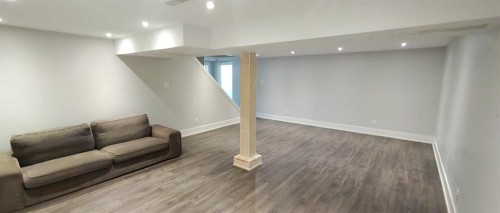 9836 Elbow Drive Sw, Calgary, AB - Indoor