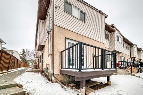 13-4531 7 Avenue SE Calgary, AB T2A 5E4