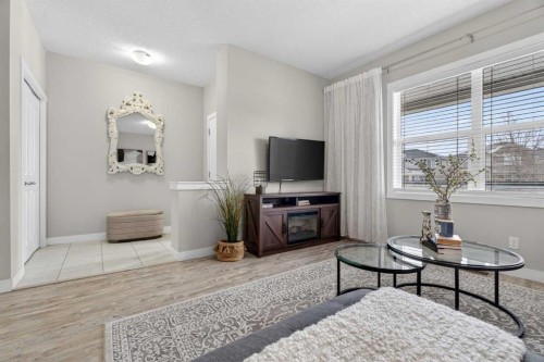 67 Wolf Willow Boulevard Se, Calgary, AB - Indoor