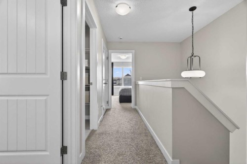 67 Wolf Willow Boulevard Se, Calgary, AB - Indoor Photo Showing Other Room