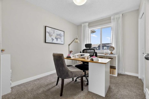 67 Wolf Willow Boulevard Se, Calgary, AB - Indoor Photo Showing Dining Room
