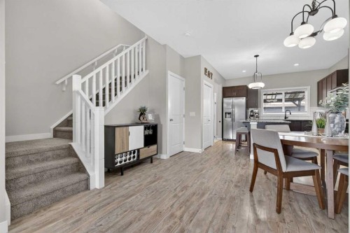 67 Wolf Willow Boulevard Se, Calgary, AB - Indoor Photo Showing Dining Room