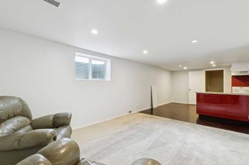 2526 Sable Drive, Calgary, AB - Indoor