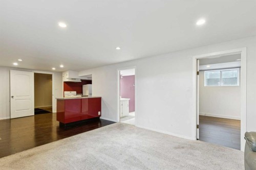 2526 Sable Drive, Calgary, AB - Indoor