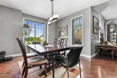 22 Wendham Place Sw, Calgary, AB - Indoor Photo Showing Dining Room