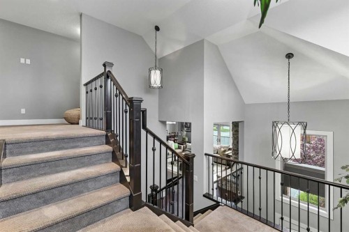 22 Wendham Place Sw, Calgary, AB - Indoor Photo Showing Other Room