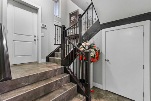 22 Wendham Place Sw, Calgary, AB - Indoor Photo Showing Other Room