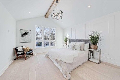 3536 43 Street Sw, Calgary, AB - Indoor Photo Showing Bedroom