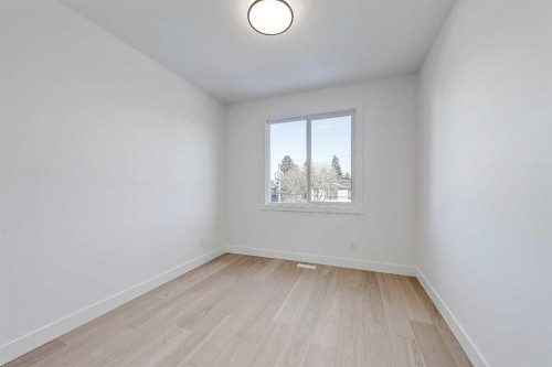 3536 43 Street Sw, Calgary, AB - Indoor Photo Showing Other Room