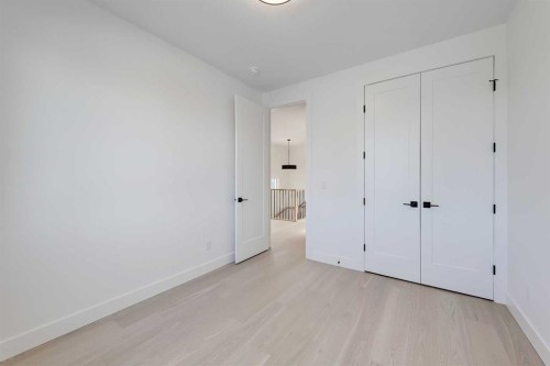 3536 43 Street Sw, Calgary, AB - Indoor Photo Showing Other Room