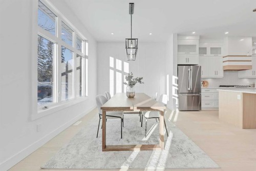 3536 43 Street Sw, Calgary, AB - Indoor