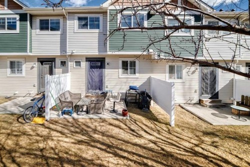 88 Pantego Lane Nw, Calgary, AB - Outdoor