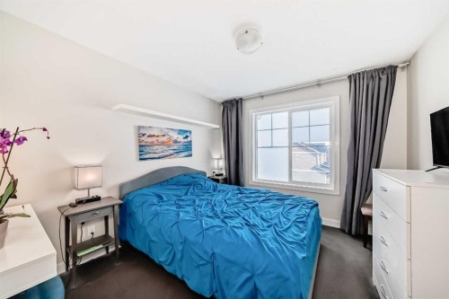 88 Pantego Lane Nw, Calgary, AB - Indoor Photo Showing Bedroom