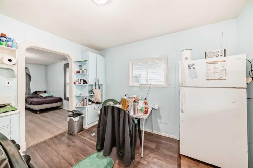 6437 19 Street Se, Calgary, AB - Indoor