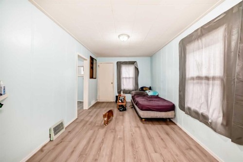 6437 19 Street Se, Calgary, AB - Indoor