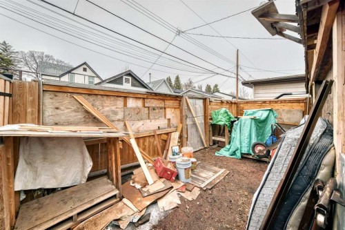 6437 19 Street Se, Calgary, AB - Outdoor