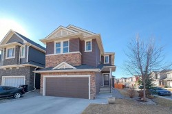 107 Nolancrest Rise NW Calgary, AB T3R 0T2