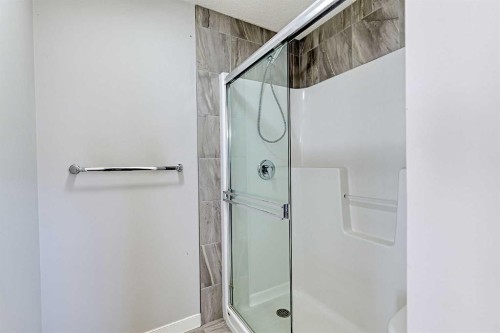 107 Nolancrest Rise Nw, Calgary, AB - Indoor Photo Showing Bathroom