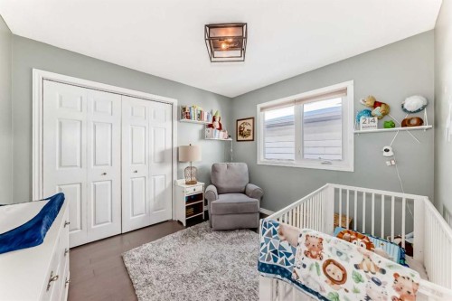 48 Midglen Way Se, Calgary, AB - Indoor Photo Showing Bedroom