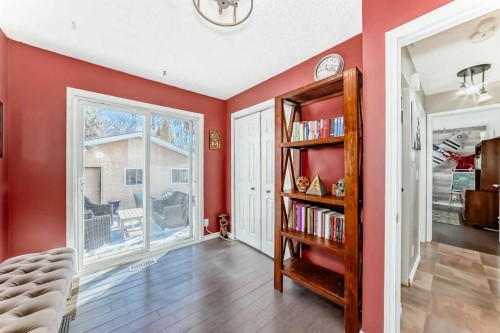48 Midglen Way Se, Calgary, AB - Indoor