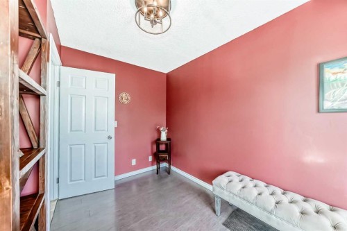 48 Midglen Way Se, Calgary, AB - Indoor