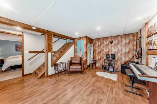 48 Midglen Way Se, Calgary, AB - Indoor
