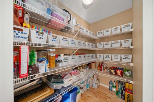 47 Eversyde Heath Sw, Calgary, AB - Indoor Photo Showing Other Room