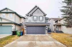 30 Chapalina Park Crescent SE Calgary, AB T2X 3S1