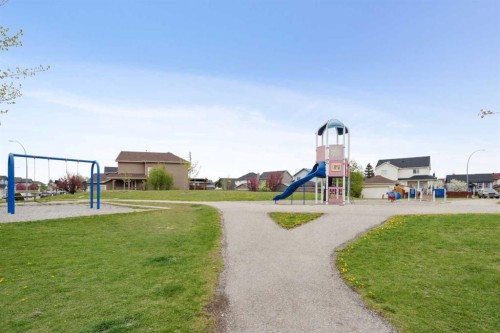 30 Martha'S Haven Manor Ne, Calgary, AB - Outdoor