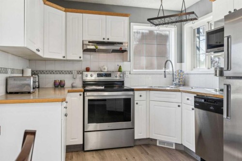 30 Martha'S Haven Manor Ne, Calgary, AB - Indoor Photo Showing Kitchen With Stainless Steel Kitchen