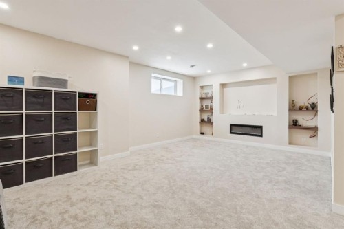 415 Rivercrest Boulevard, Cochrane, AB - Indoor