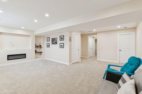 415 Rivercrest Boulevard, Cochrane, AB - Indoor