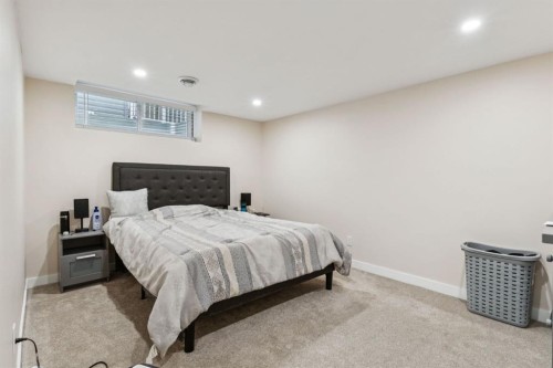 415 Rivercrest Boulevard, Cochrane, AB - Indoor Photo Showing Bedroom