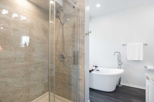 8 Thorndale Close Se, Airdrie, AB - Indoor Photo Showing Bathroom