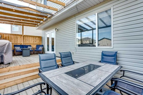 8 Thorndale Close Se, Airdrie, AB - Outdoor With Deck Patio Veranda With Exterior