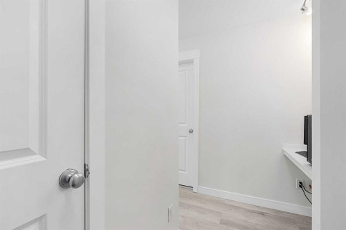 2408-302 Skyview Ranch Drive Ne, Calgary, AB - Indoor Photo Showing Bathroom