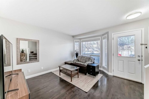 80 Hidden Point Nw, Calgary, AB - Indoor