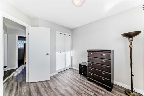 80 Hidden Point Nw, Calgary, AB - Indoor