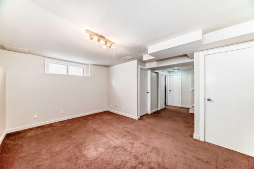 80 Hidden Point Nw, Calgary, AB - Indoor Photo Showing Other Room