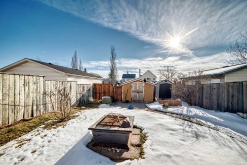 80 Hidden Point Nw, Calgary, AB - Outdoor