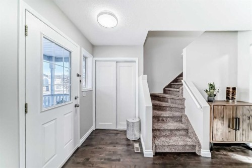 80 Hidden Point Nw, Calgary, AB - Indoor Photo Showing Other Room