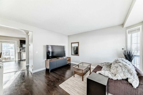 80 Hidden Point Nw, Calgary, AB - Indoor Photo Showing Living Room