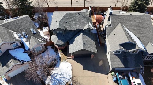 47 Canterbury Court Sw, Calgary, AB - Outdoor