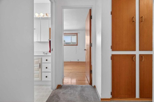 58 Westwood Drive Sw, Calgary, AB - Indoor Photo Showing Other Room
