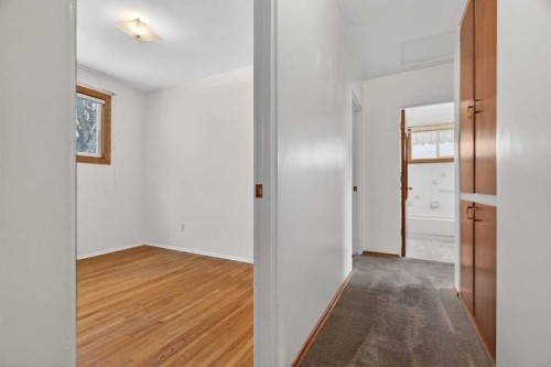 58 Westwood Drive Sw, Calgary, AB - Indoor Photo Showing Other Room