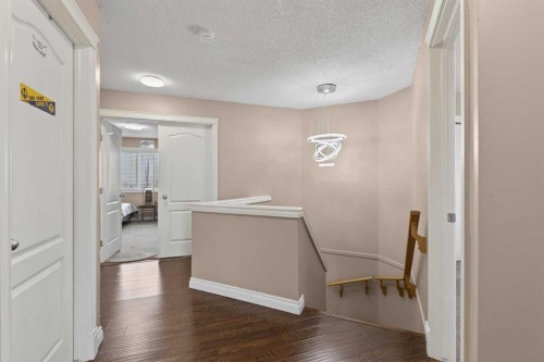 166 Evansmeade Circle North, Calgary, AB - Indoor Photo Showing Other Room