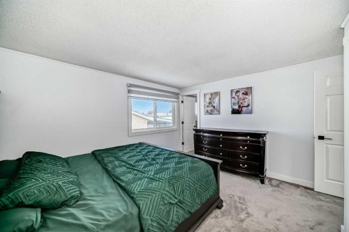 584 Whiteridge Way Ne, Calgary, AB - Indoor Photo Showing Bedroom