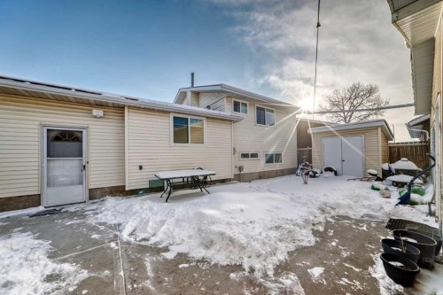 584 Whiteridge Way Ne, Calgary, AB - Outdoor With Exterior