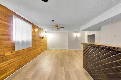 1111 Berkley Drive Nw, Calgary, AB - Indoor Photo Showing Other Room