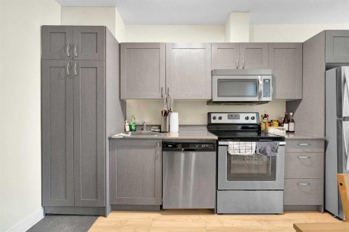 804-30 Brentwood Common NW Calgary, AB T2L 2L8